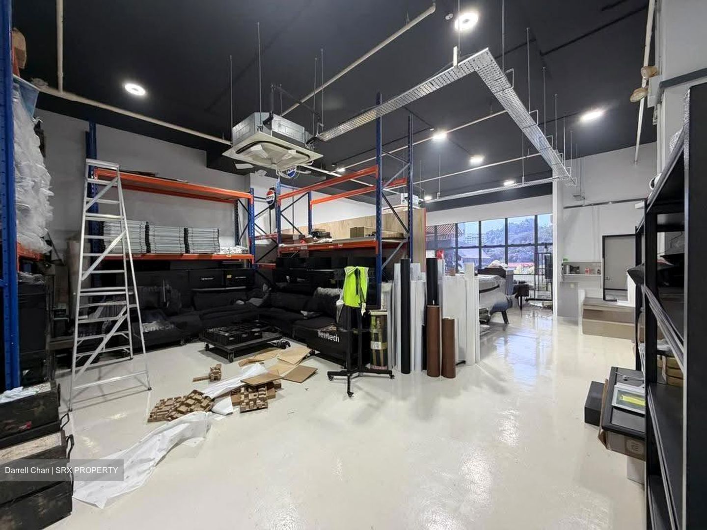 Midview Building (D23), Factory #618069361